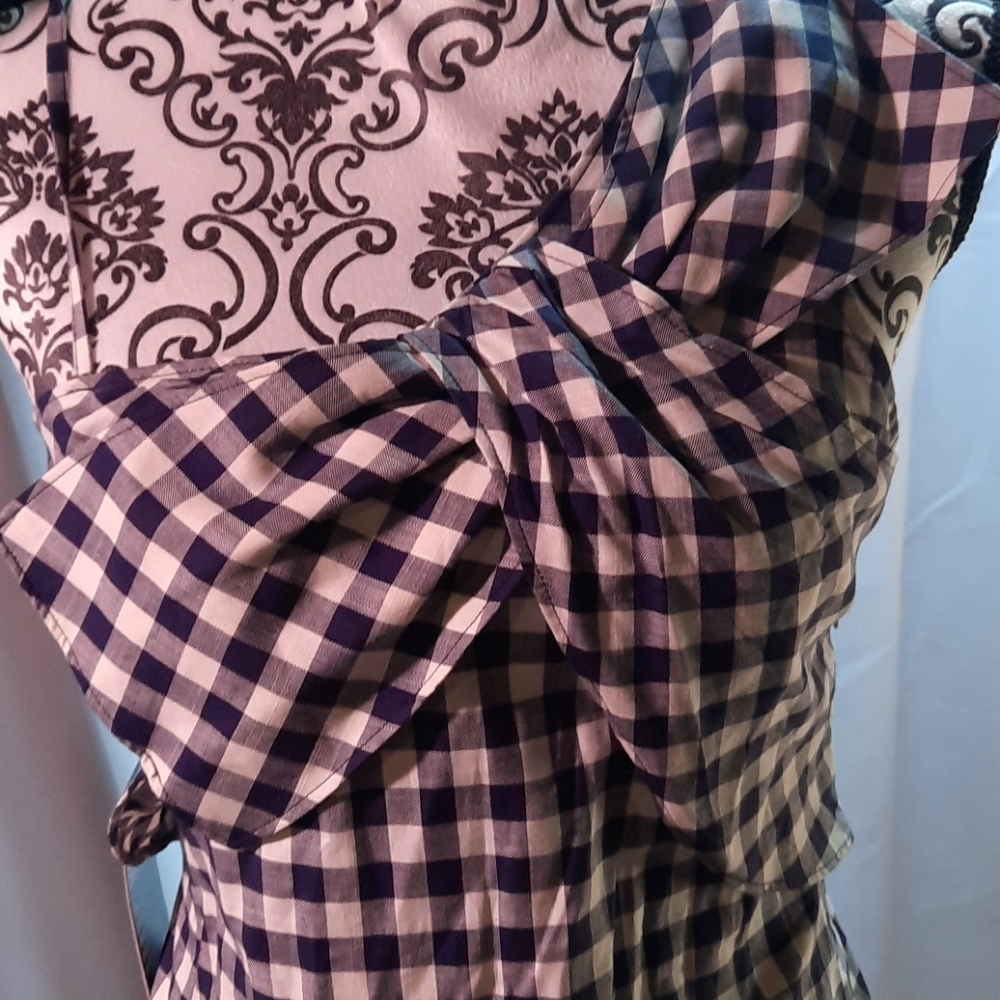 Dress - Picture 2 of 5
